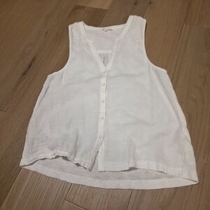 Splendid White Sleeveless Blouse